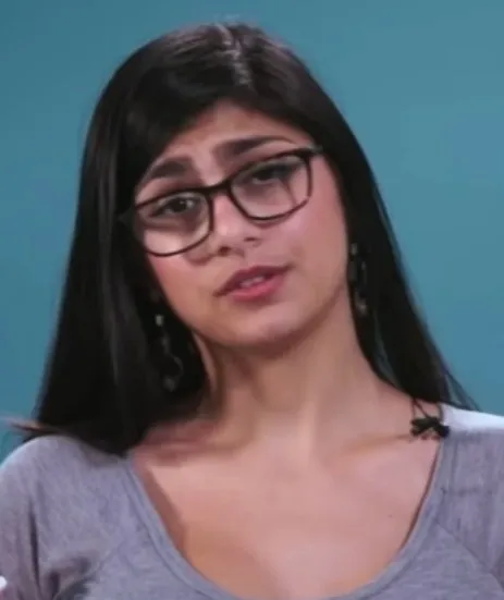 Mia Khalifa, Portrait, 2016