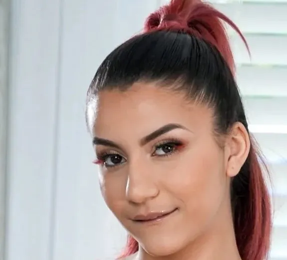 Roxie Sinner