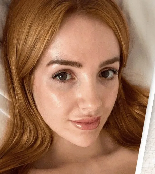 Scarlett Jones