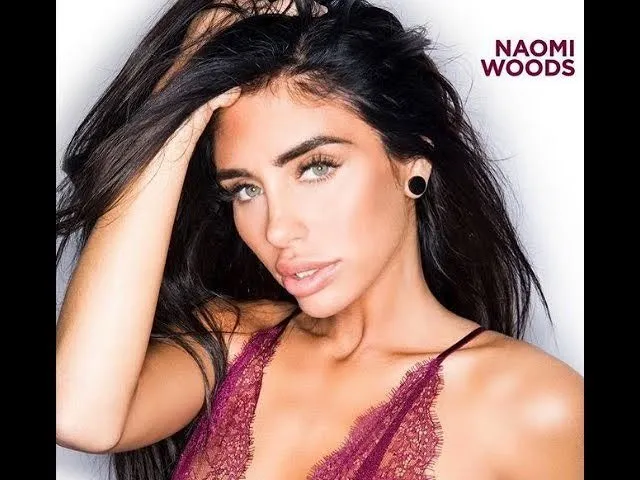 Naomi Woods